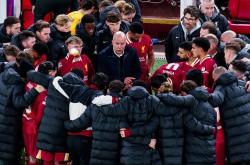 开云体育在线-巴塞罗那客场逆转胜利，英超夺冠机会大增