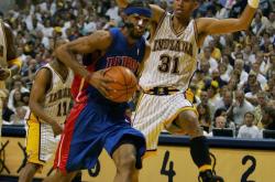 开云下载-关于热火血洗雄鹿，汉密尔顿打破历史纪录的信息