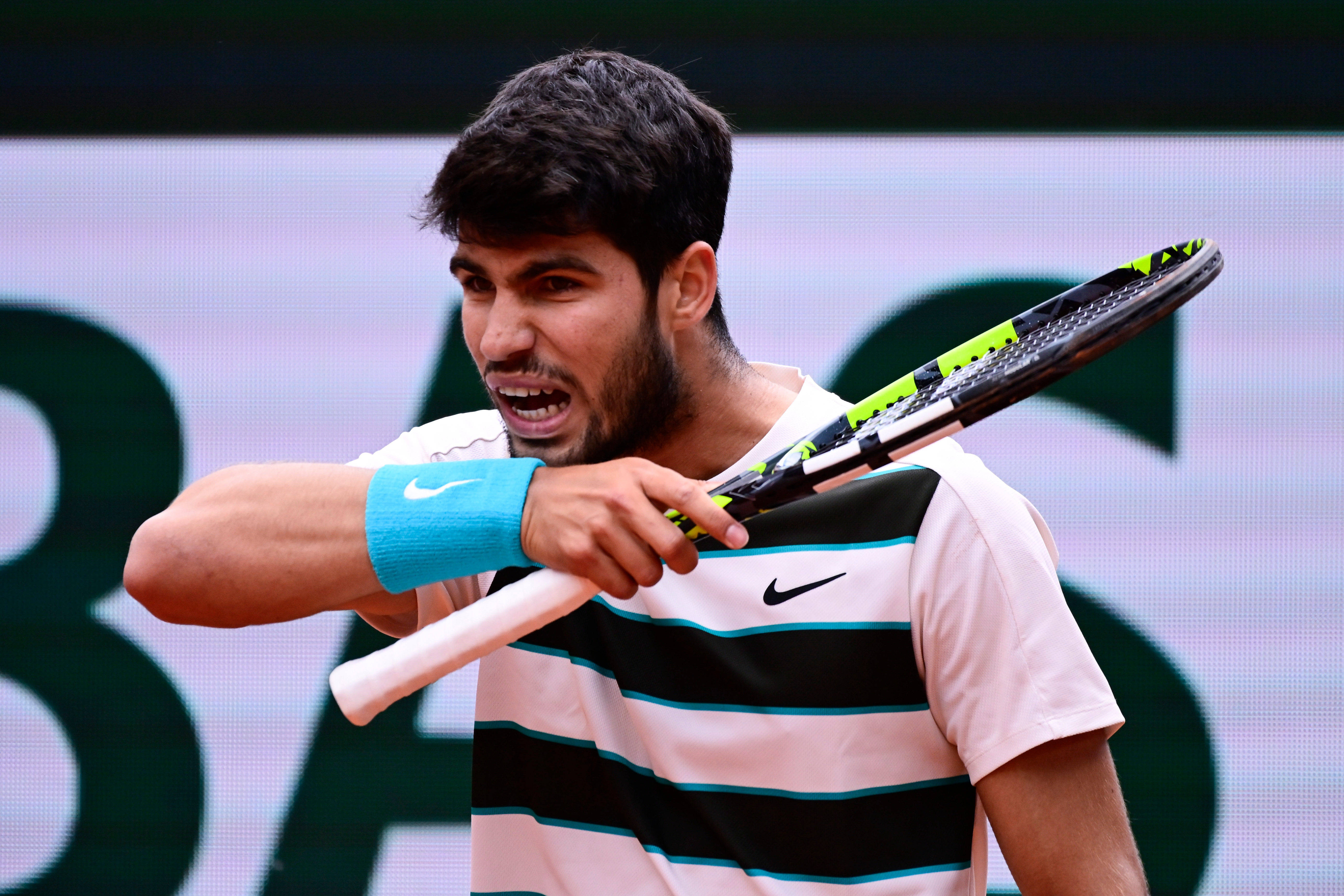 日本网球队翻盘西班牙网球队，阿尔卡拉斯绝境逆转的简单介绍