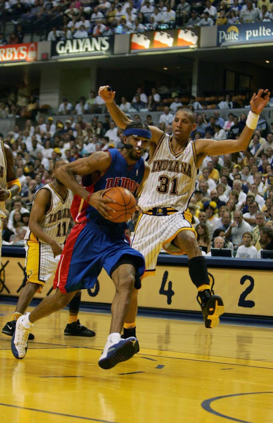 关于热火血洗雄鹿,汉密尔顿打破历史纪录的信息 关于热火血洗雄鹿,汉密尔顿打破历史纪录的信息