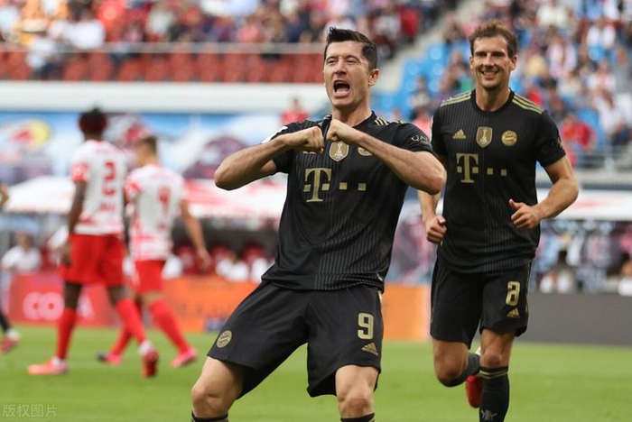 乌克兰完胜拜仁，布鲁诺惊艳四座